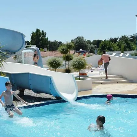 Camping 4 Etoiles - Parc Aquatique - Eeiaeh Saint-Jean-de-Monts Exterior photo
