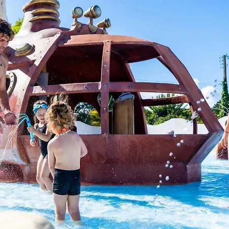 Camping 4 Etoiles - Parc Aquatique - Eeiaeh Saint-Jean-de-Monts Exterior photo
